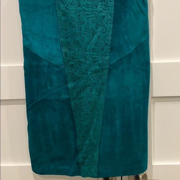 Vintage Green Suede and Leather Pencil Skirt - Picture 3 of 9